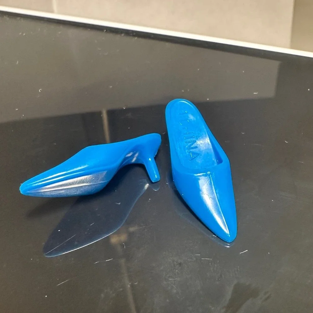 Vintage Barbie Doll Pointed Toe Mules Kitten‎ Heel Blue